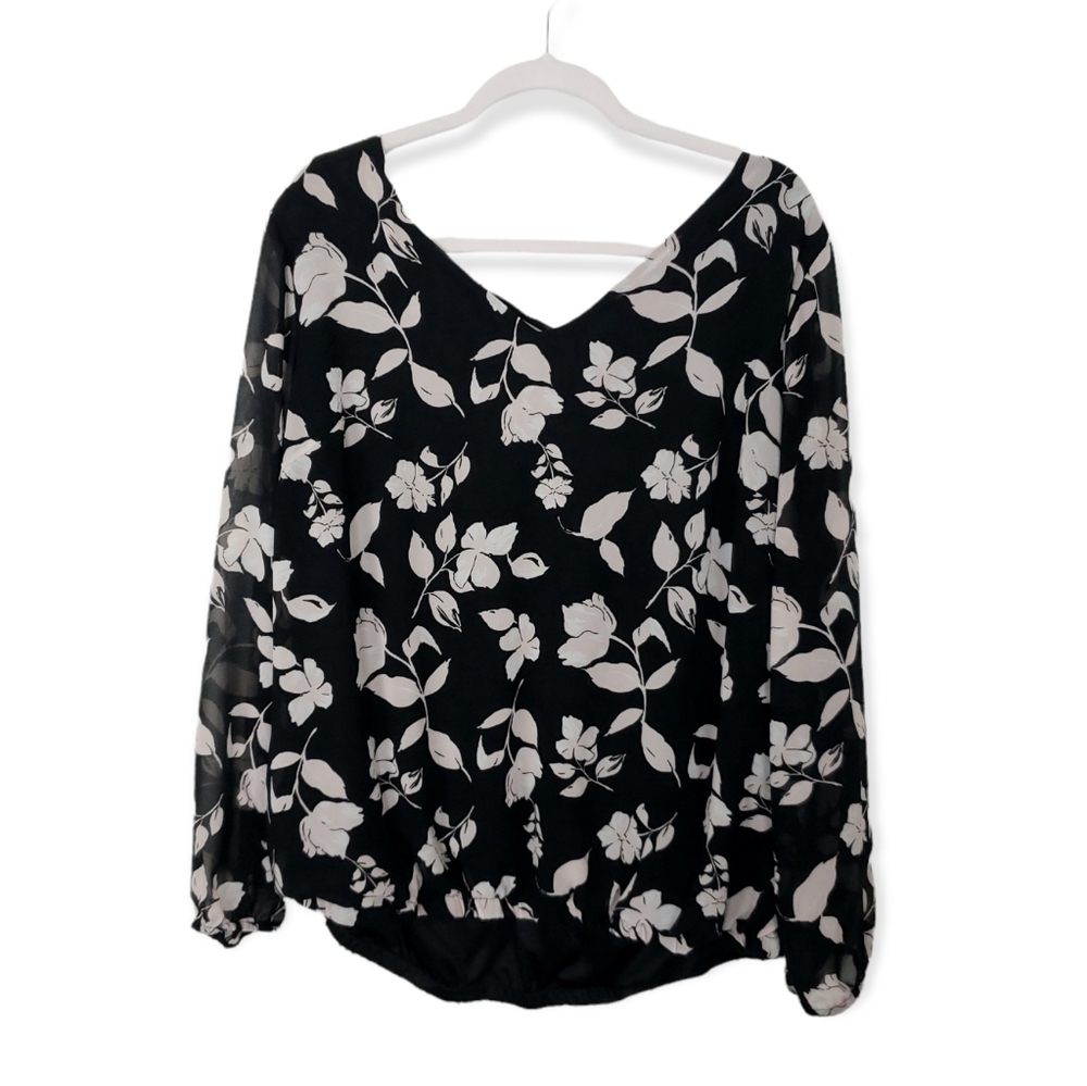 Torrid floral blousen cross back top size 2 - Picture 3 of 9
